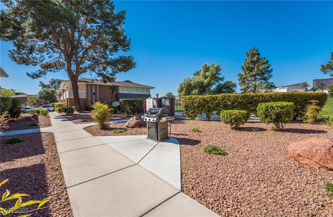 2843 Geary Place 3102