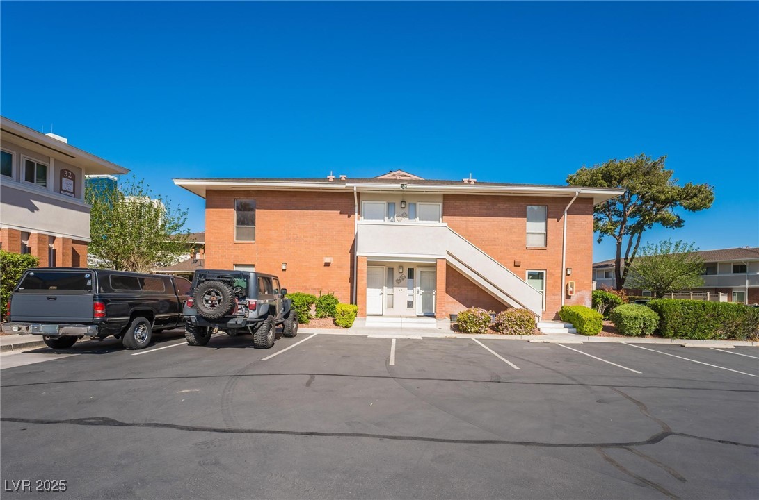 2843 Geary Place 3102