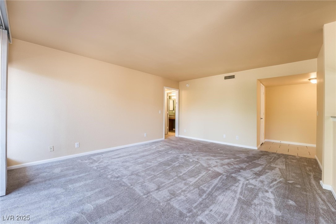 2843 Geary Place 3102