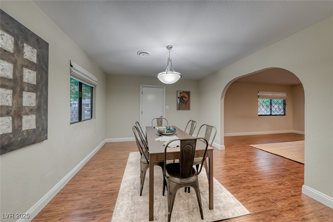 3001 Colanthe Avenue