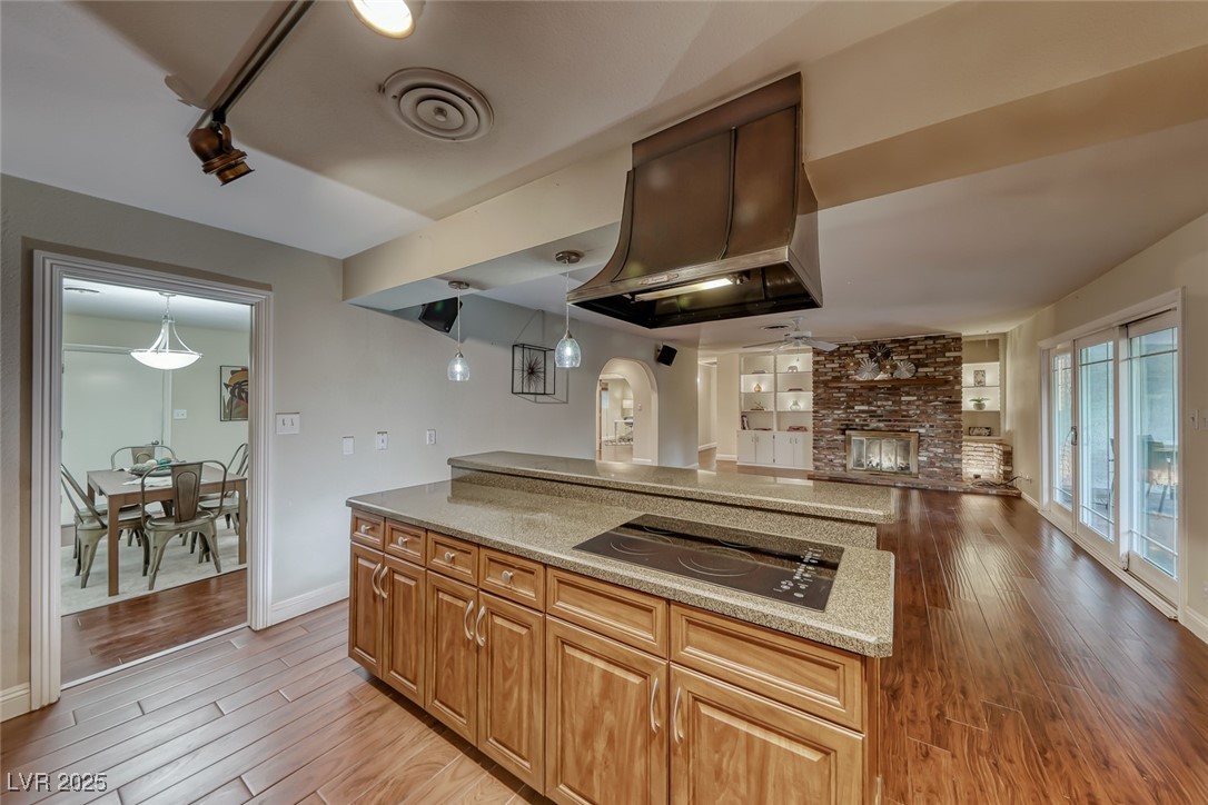 3001 Colanthe Avenue