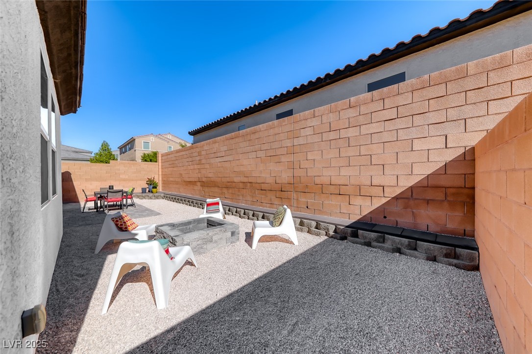 5450 Desert Mirage Street