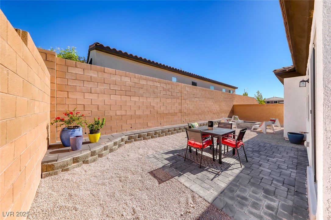 5450 Desert Mirage Street