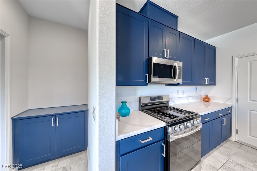 5450 Desert Mirage Street