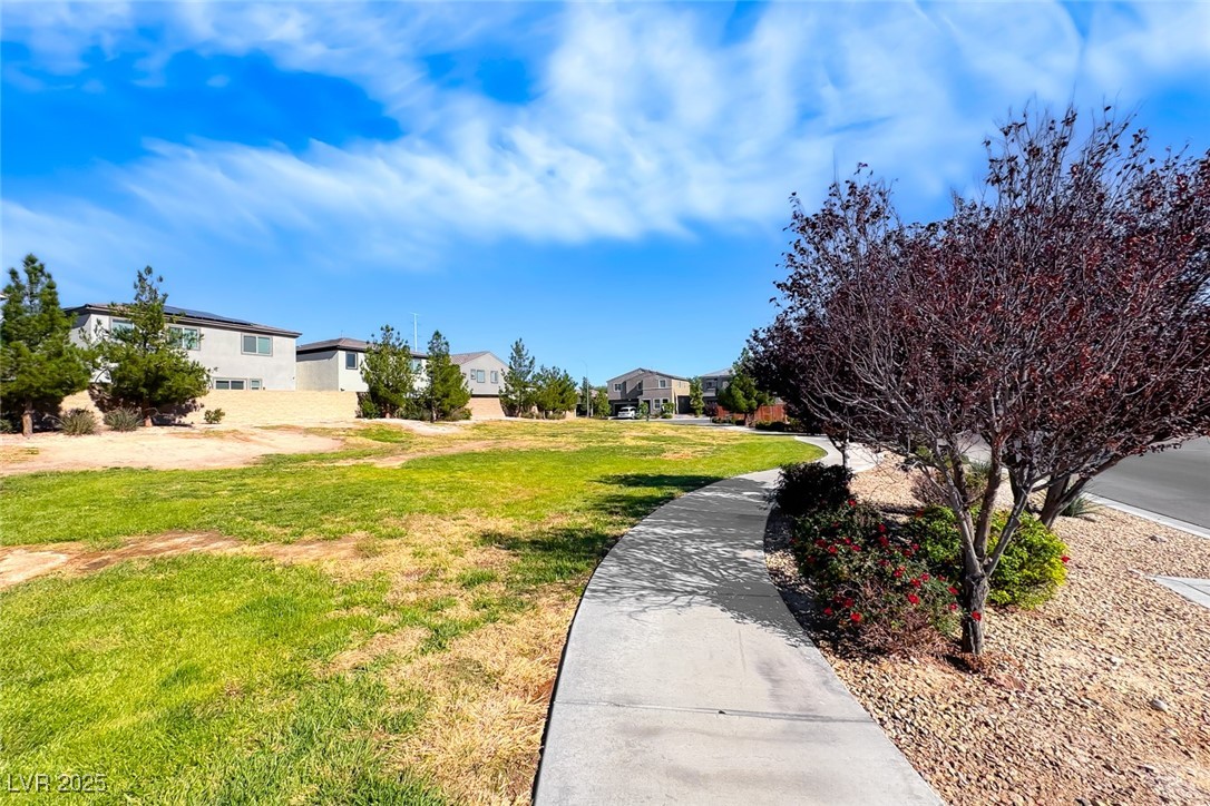 5450 Desert Mirage Street