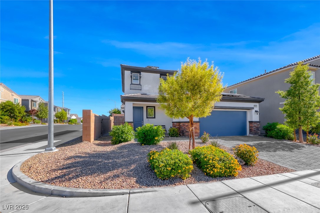 5450 Desert Mirage Street