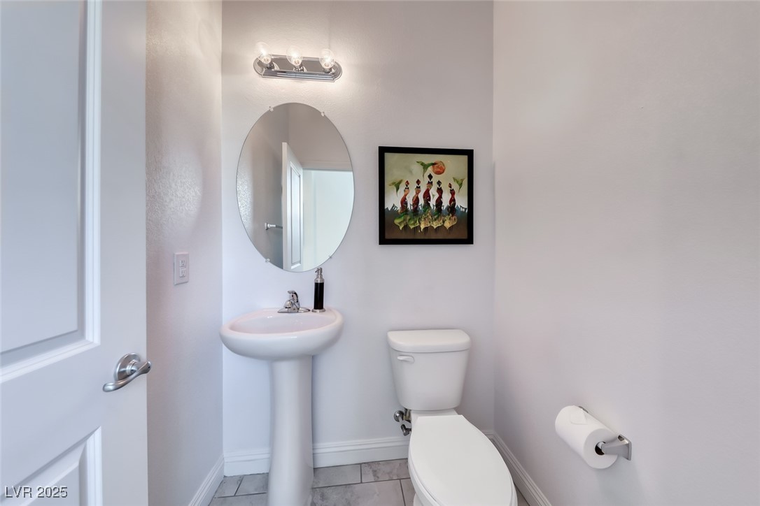 5450 Desert Mirage Street