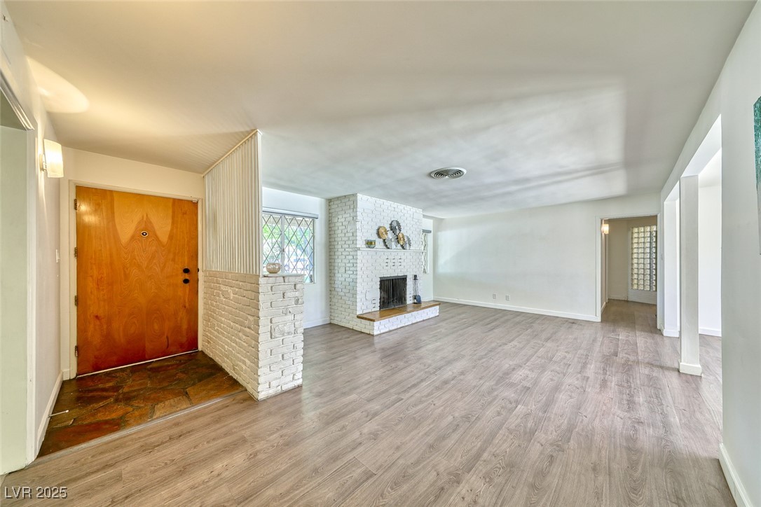 521 PARKWAY EAST n/a