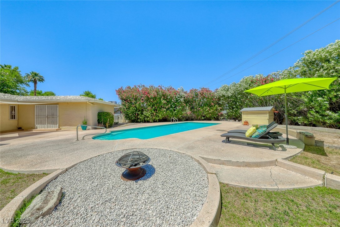 521 PARKWAY EAST n/a