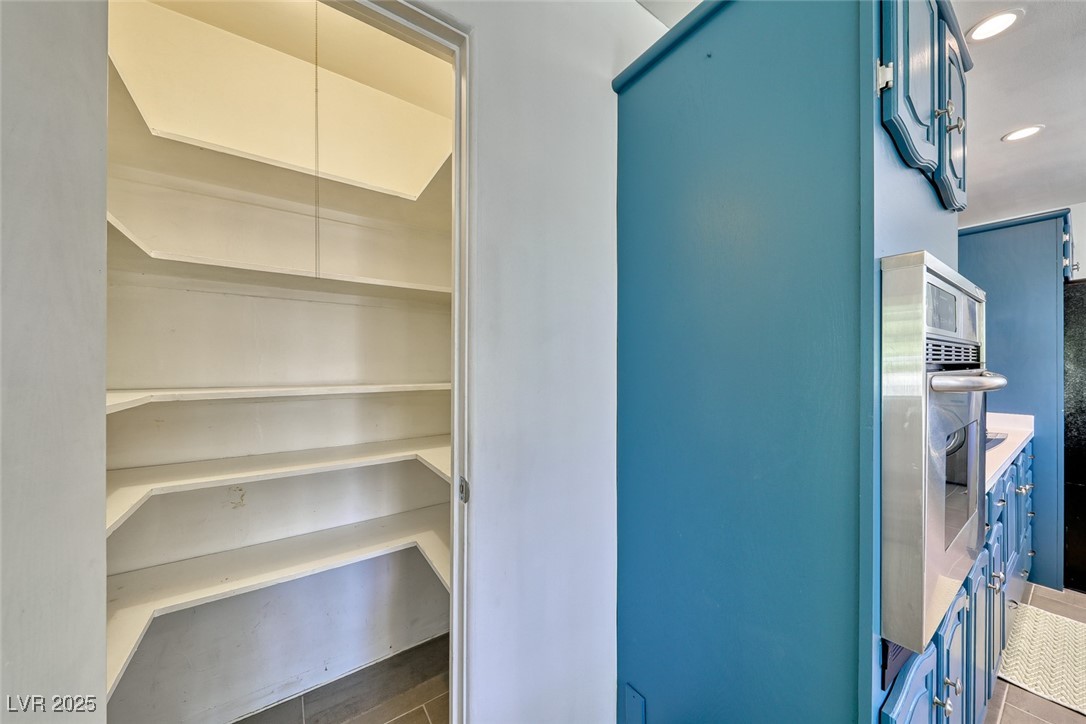 521 PARKWAY EAST n/a