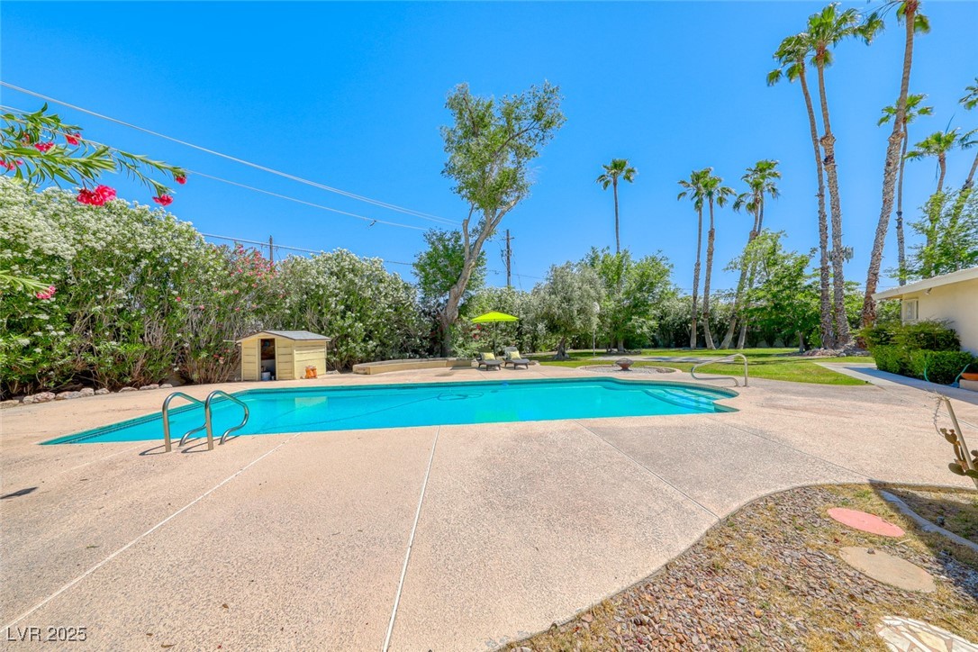 521 PARKWAY EAST n/a