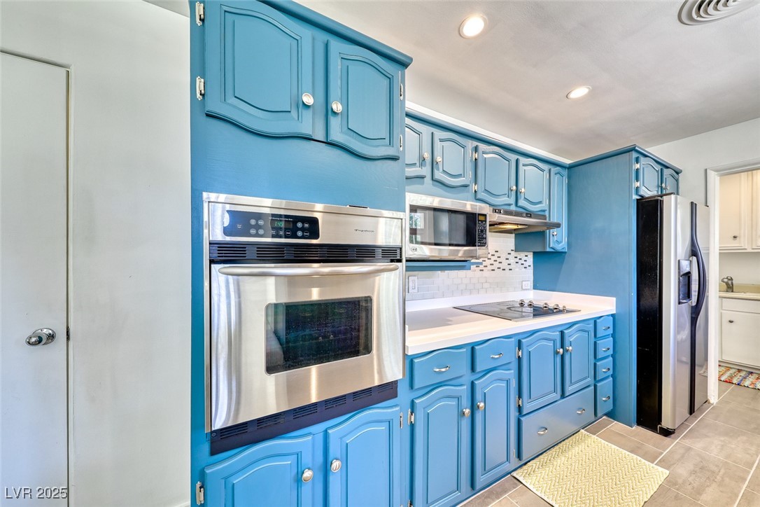 521 PARKWAY EAST n/a