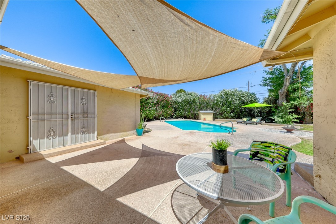 521 PARKWAY EAST n/a