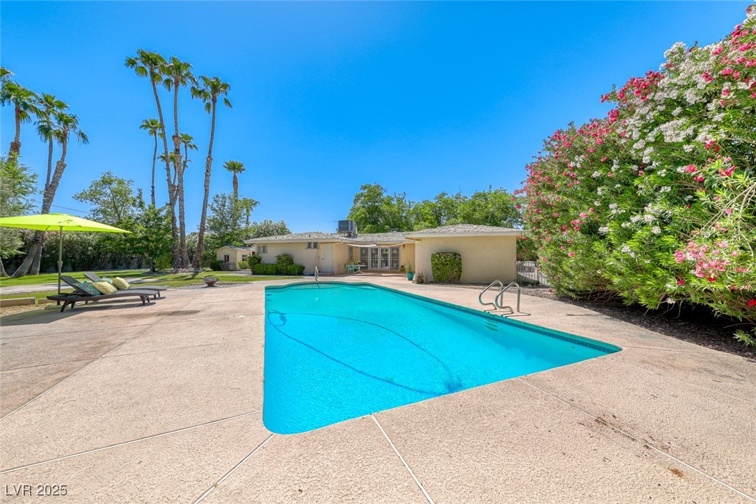 521 PARKWAY EAST n/a