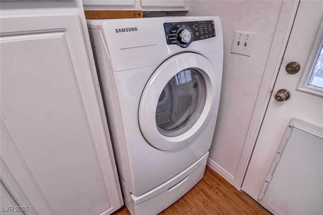 1512 Inverness Avenue