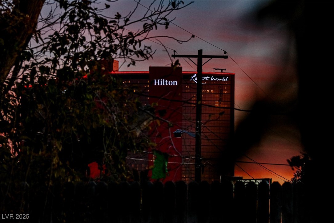 1512 Inverness Avenue