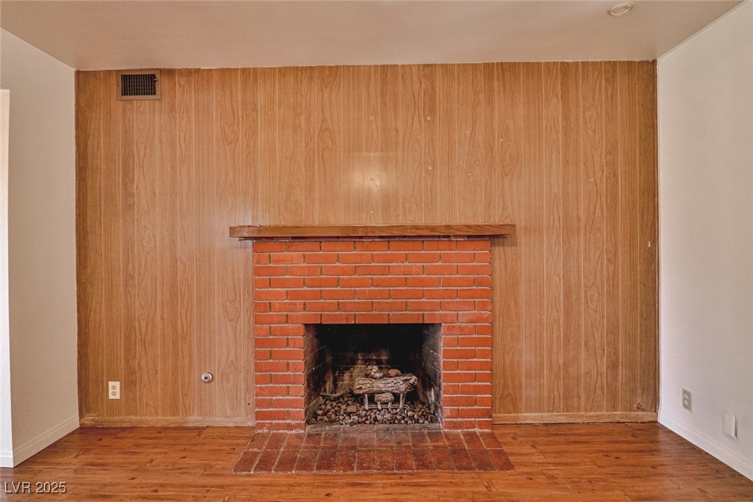 1512 Inverness Avenue