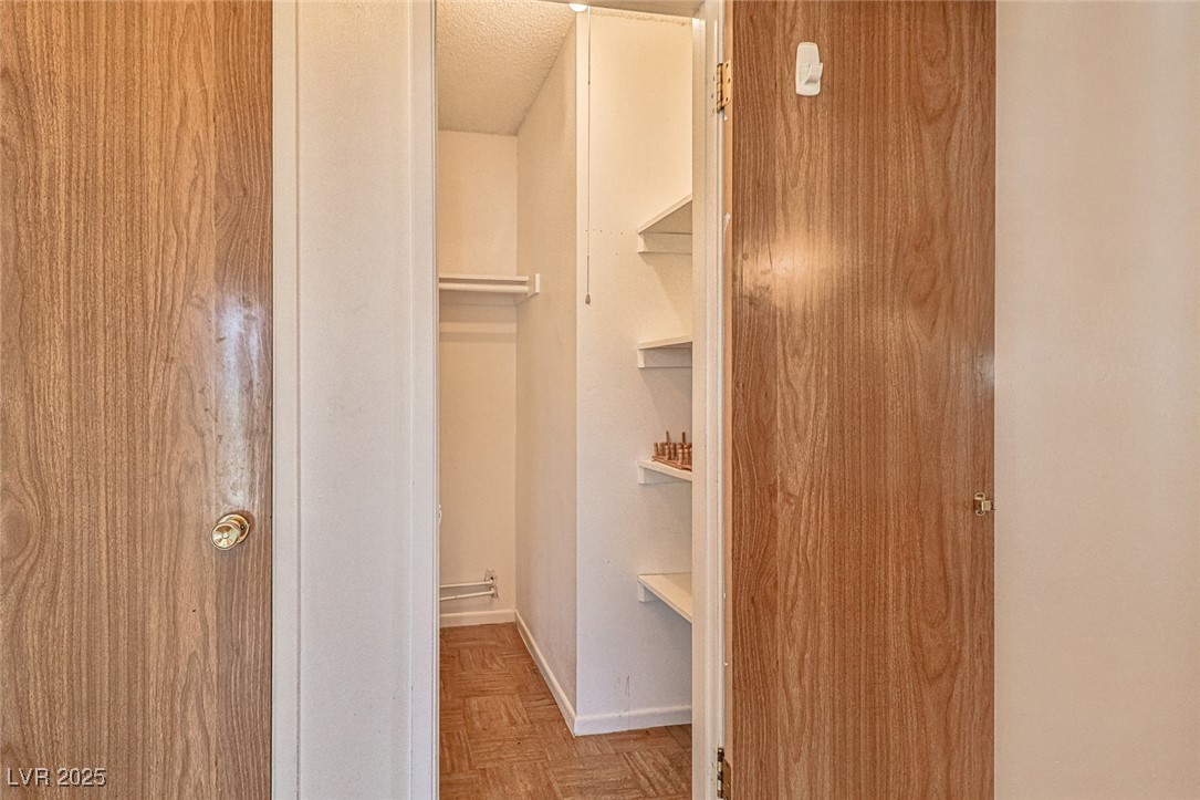 1512 Inverness Avenue