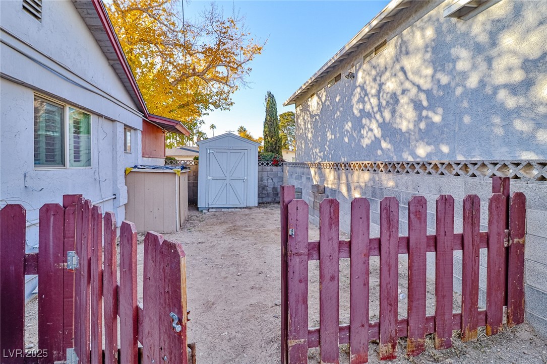 1512 Inverness Avenue