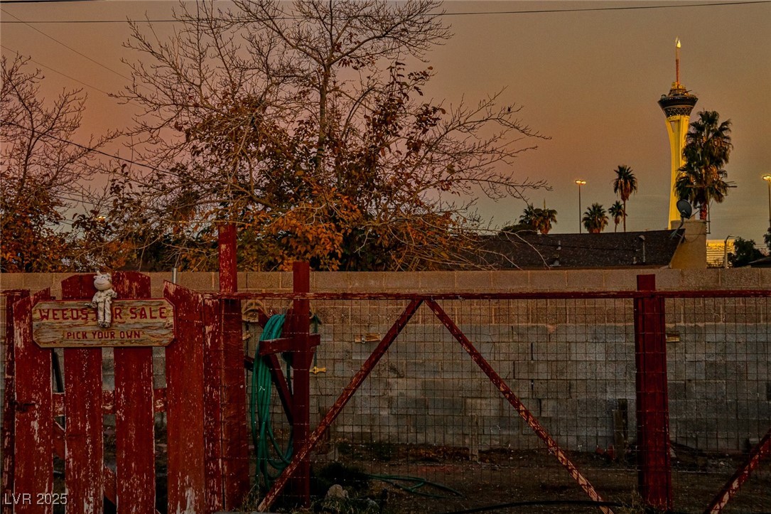 1512 Inverness Avenue