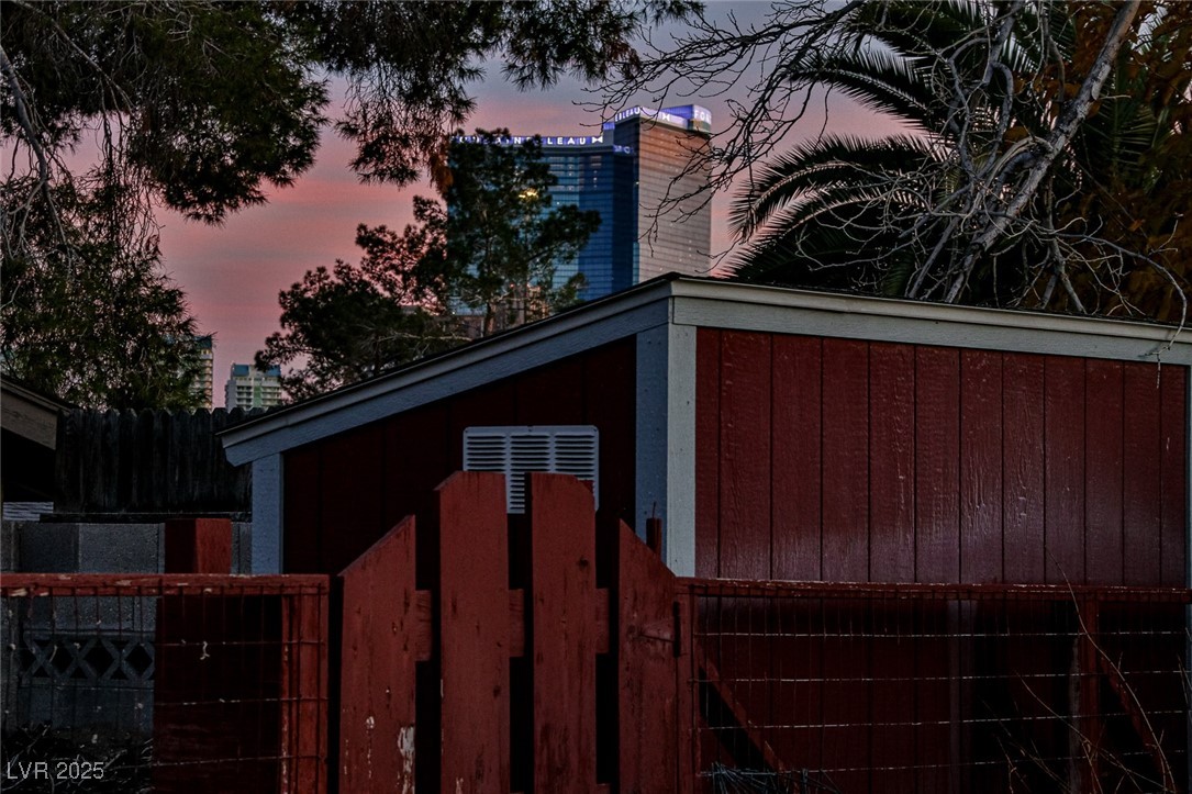 1512 Inverness Avenue