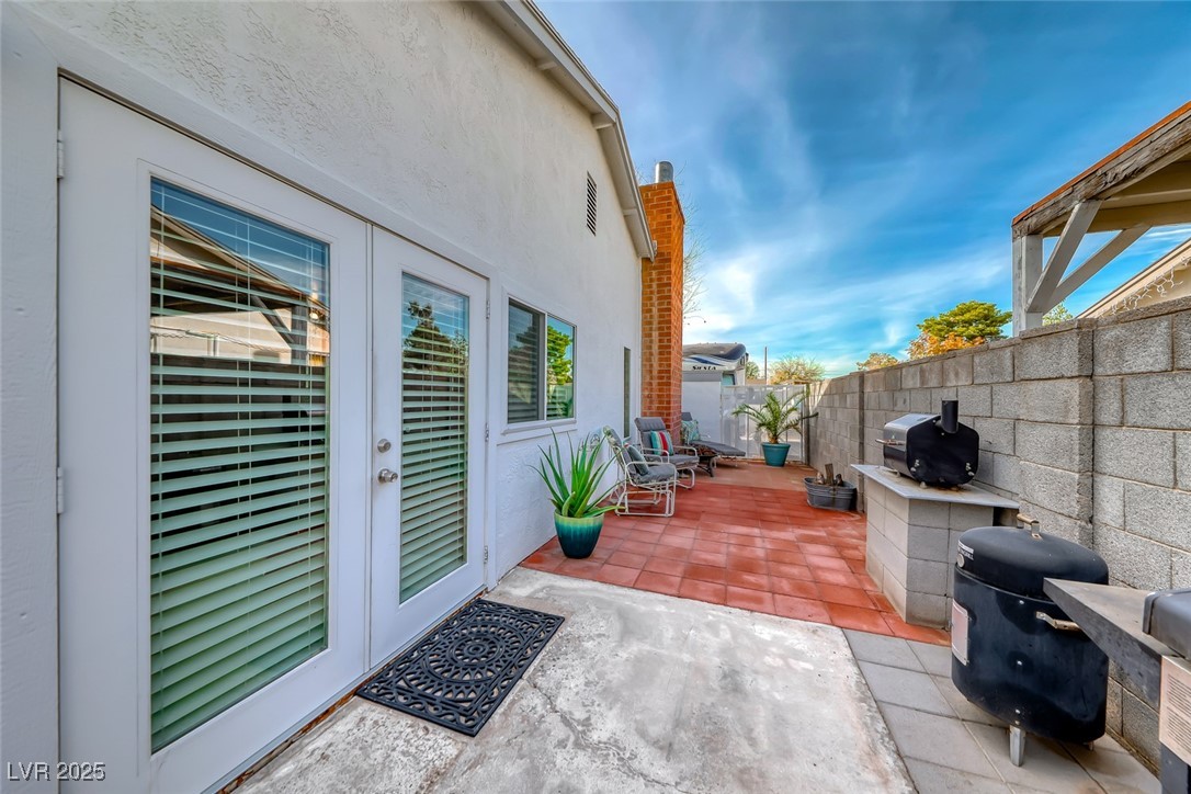 5270 Burnham Avenue