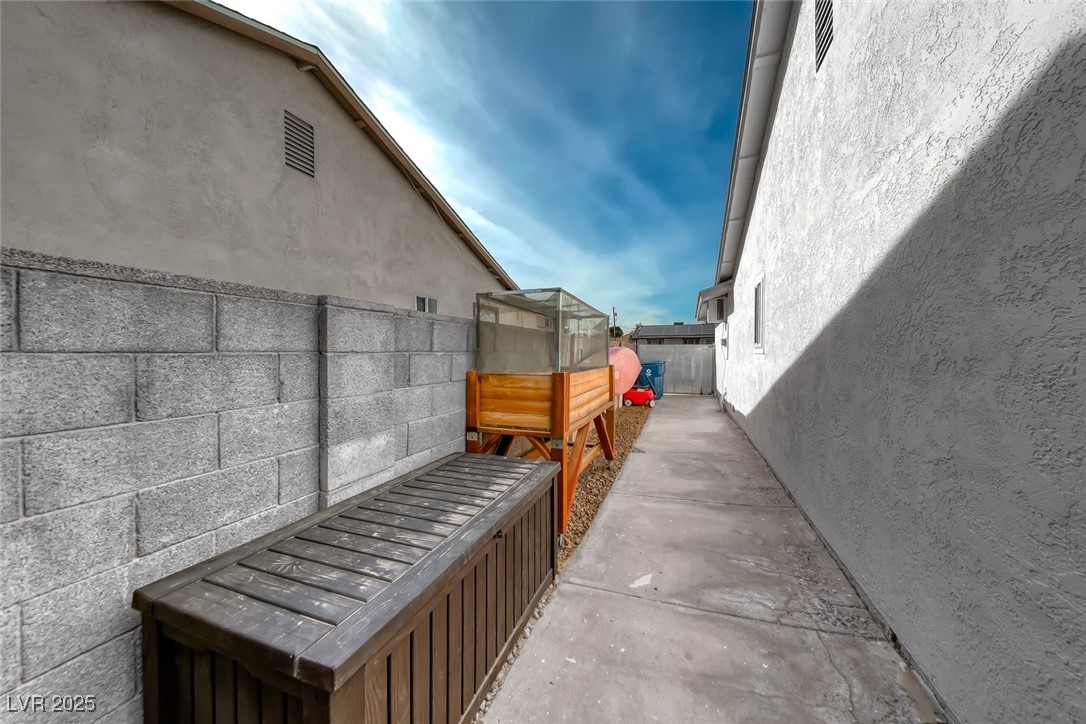 5270 Burnham Avenue