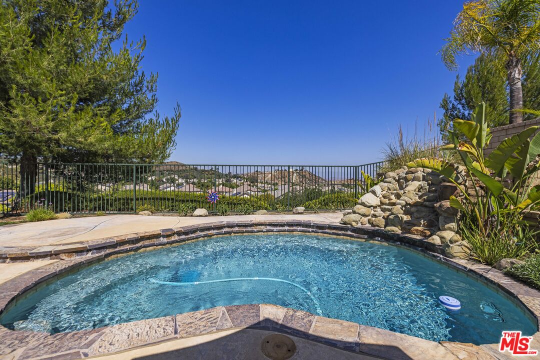 26531 Cardinal Dr