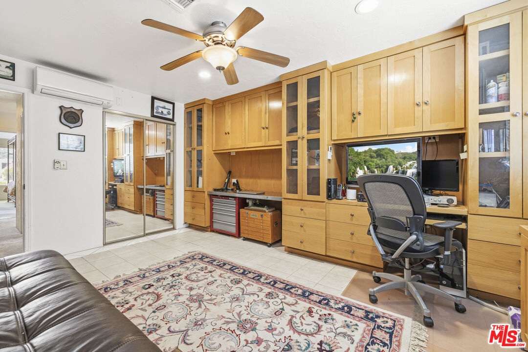 51 Flintlock Ln