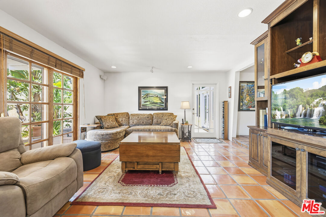 51 Flintlock Ln