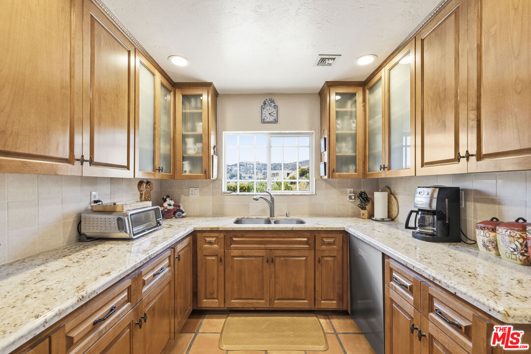 51 Flintlock Ln
