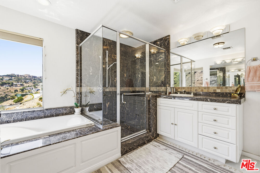 51 Flintlock Ln