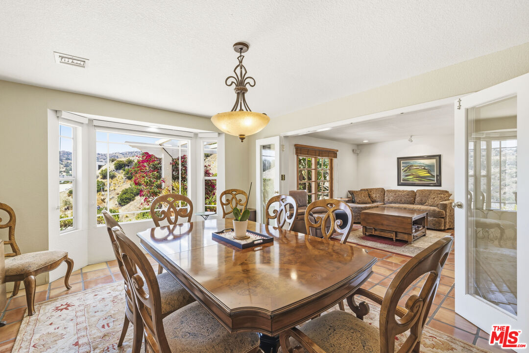 51 Flintlock Ln