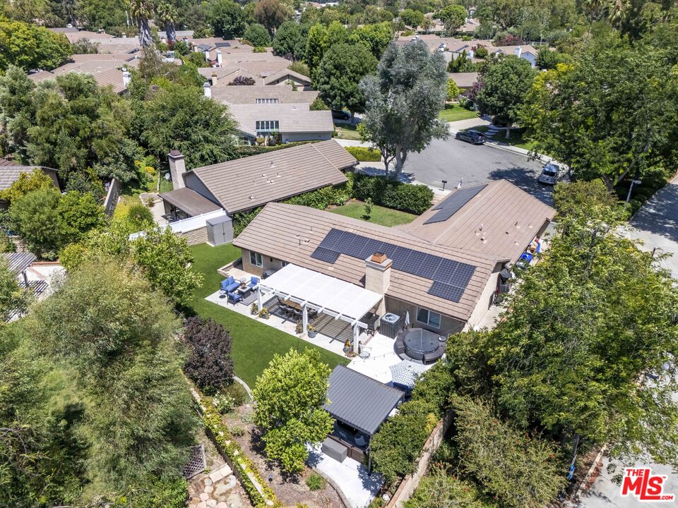25601 Rancho Adobe Rd