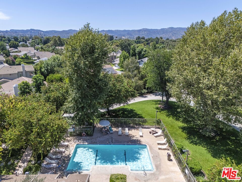 25601 Rancho Adobe Rd