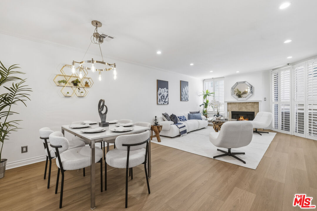 4164 Tujunga Ave Unit: 103