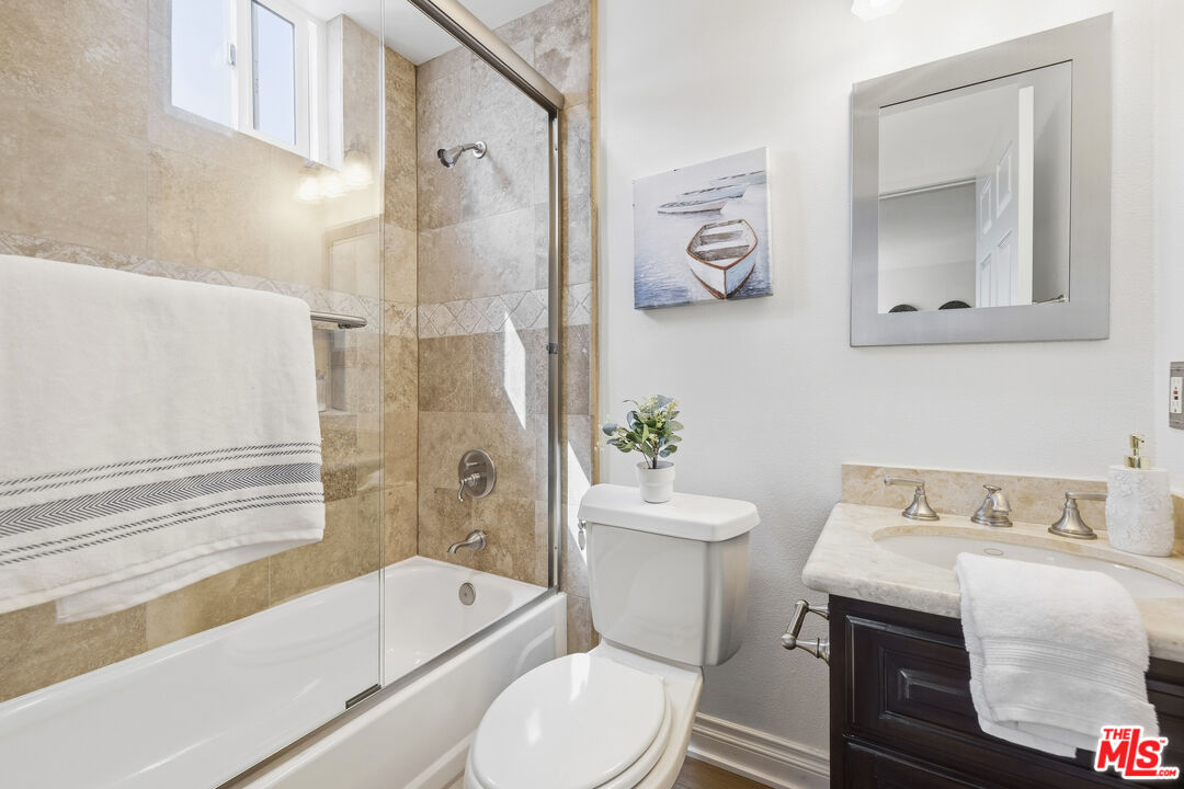 4164 Tujunga Ave Unit: 103