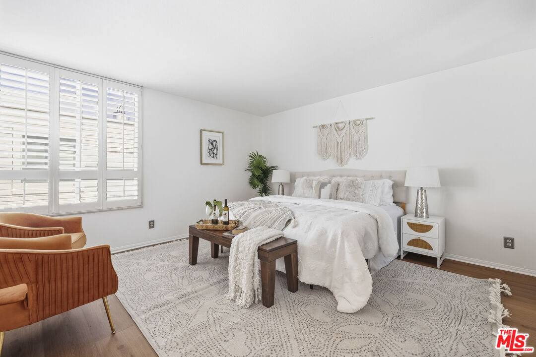 4164 Tujunga Ave Unit: 103