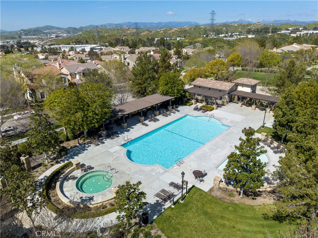 24303 Las Palmas Street