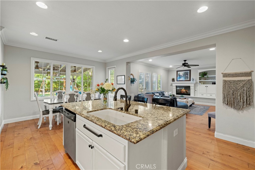 24303 Las Palmas Street