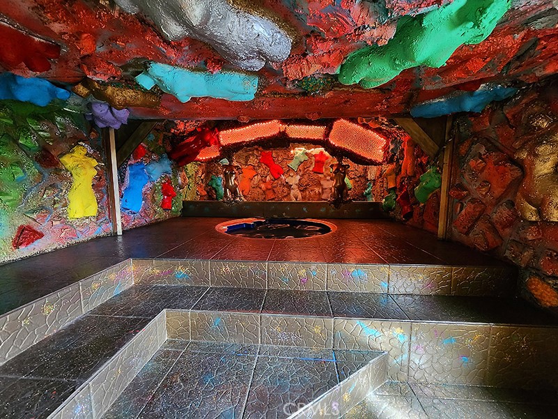 2189 Sunset Plaza Drive