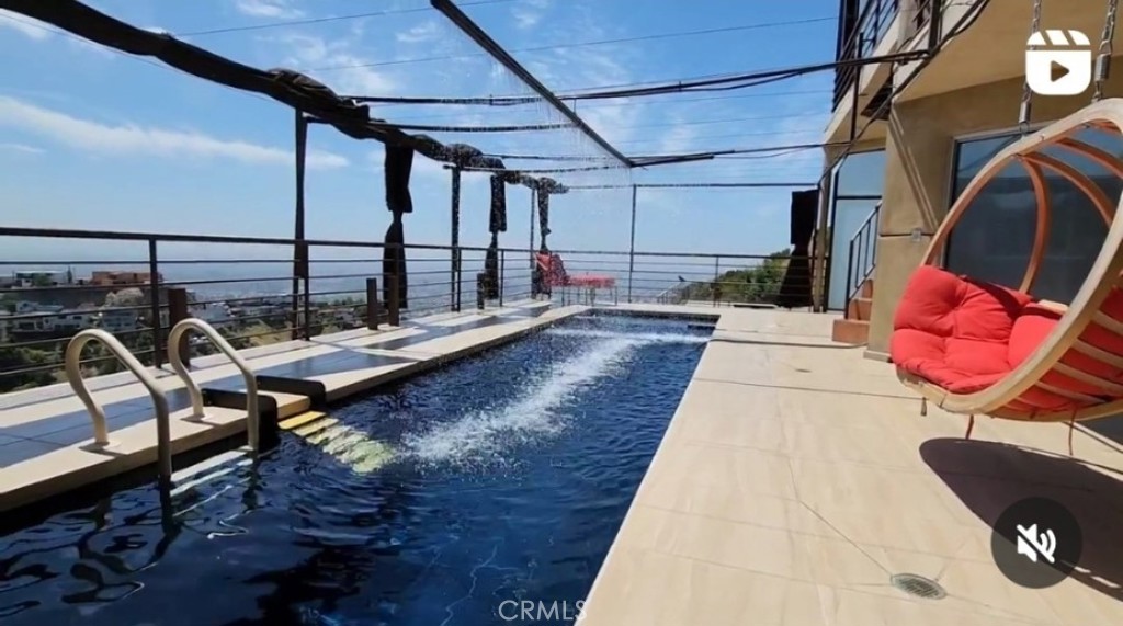 2189 Sunset Plaza Drive