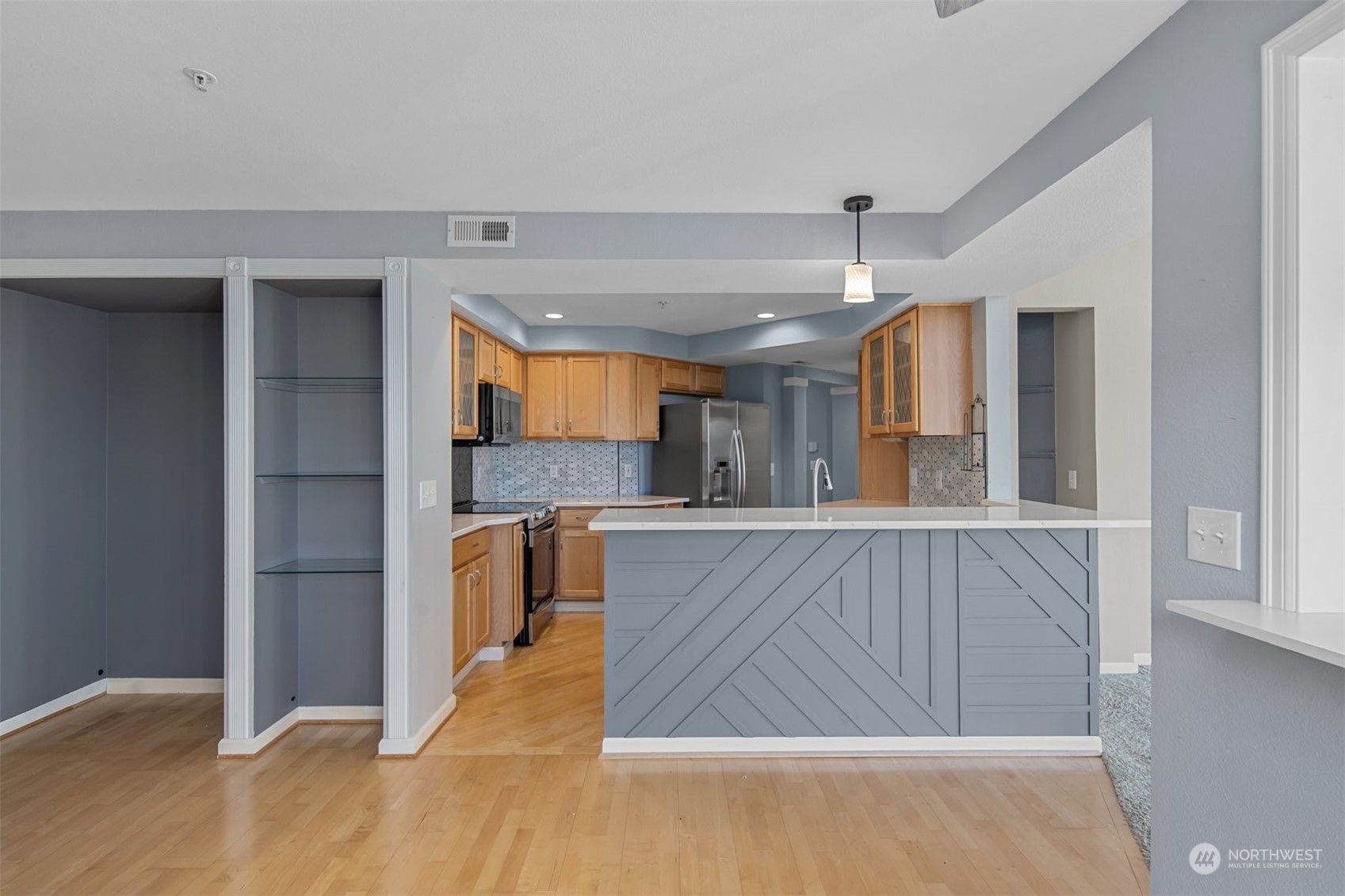 3016 N CARR Street #B401