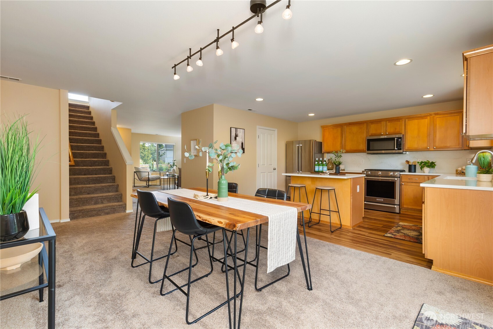 14022 Flossmoor Lane SE