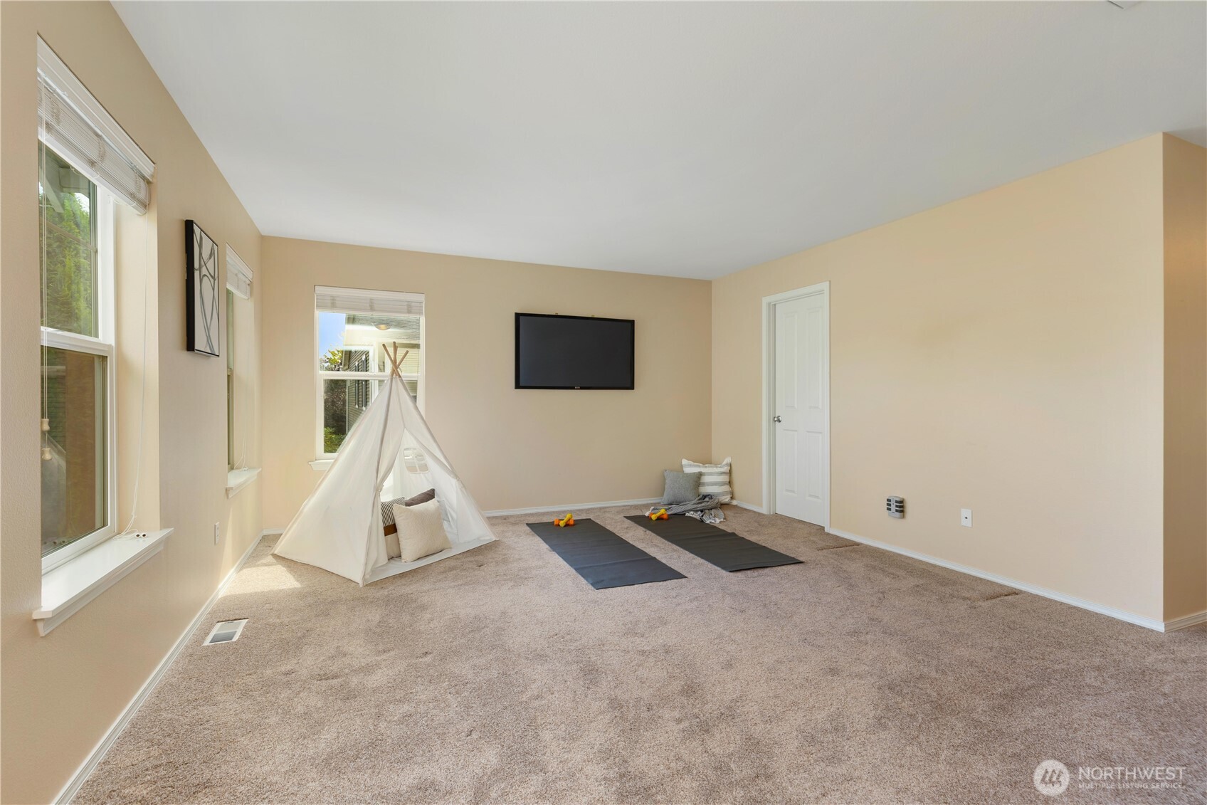 14022 Flossmoor Lane SE