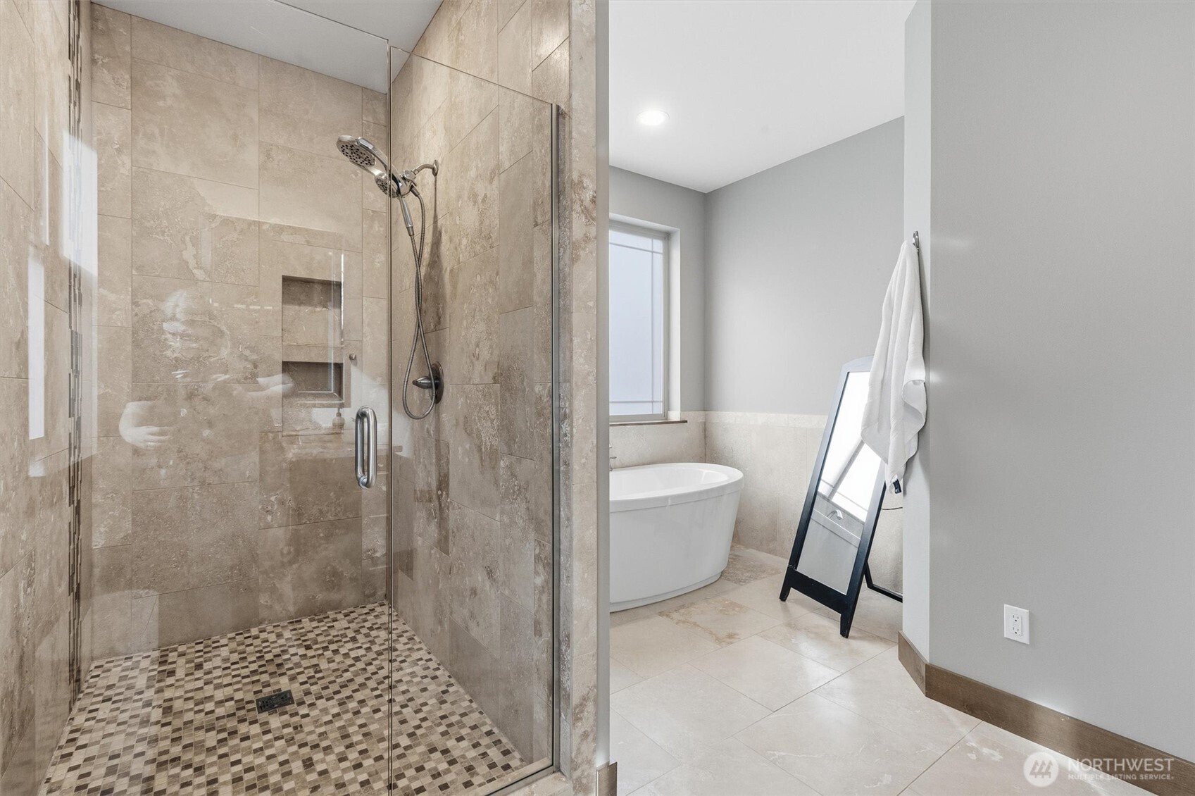 10904 137th Avenue NE