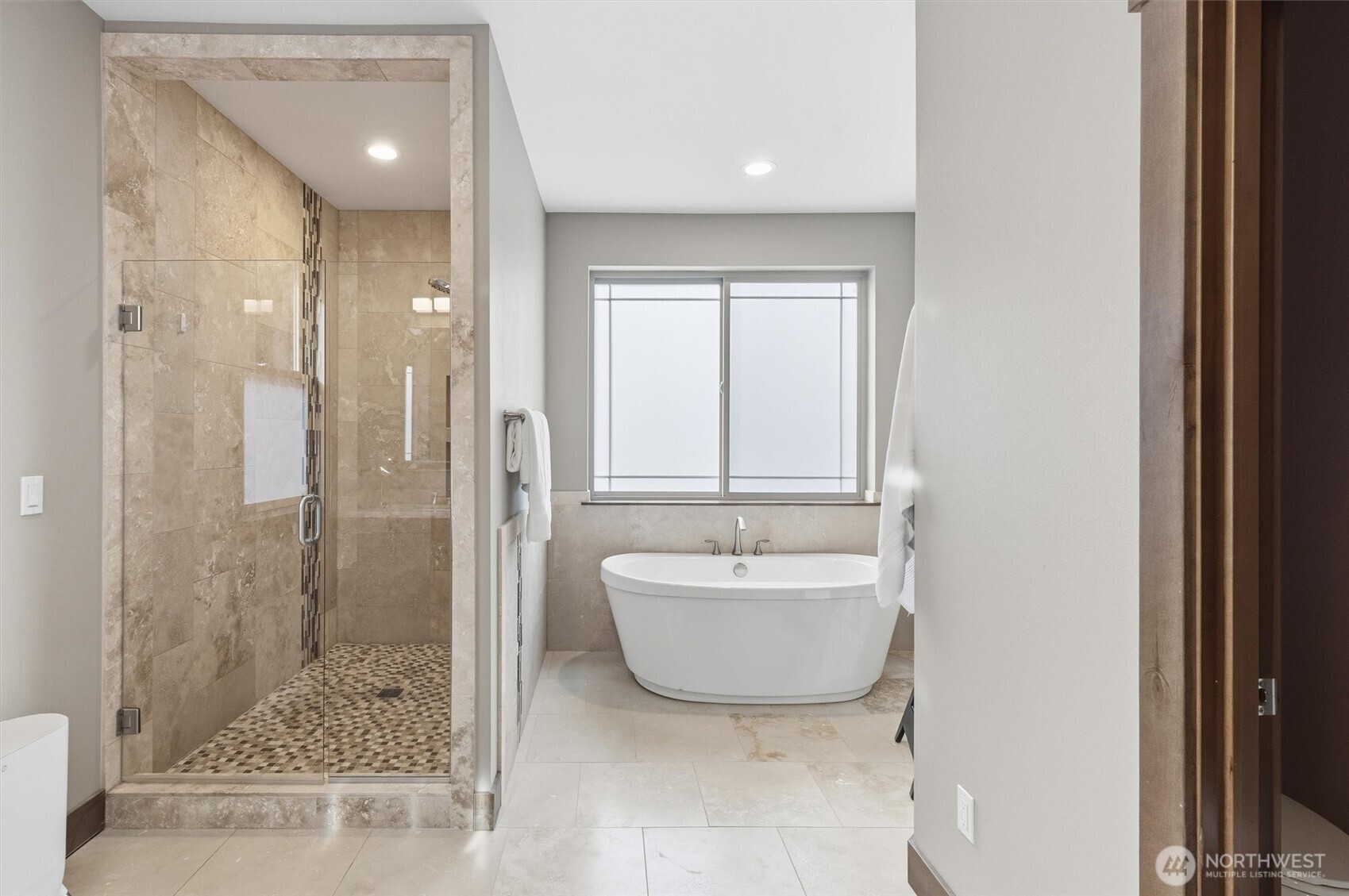 10904 137th Avenue NE