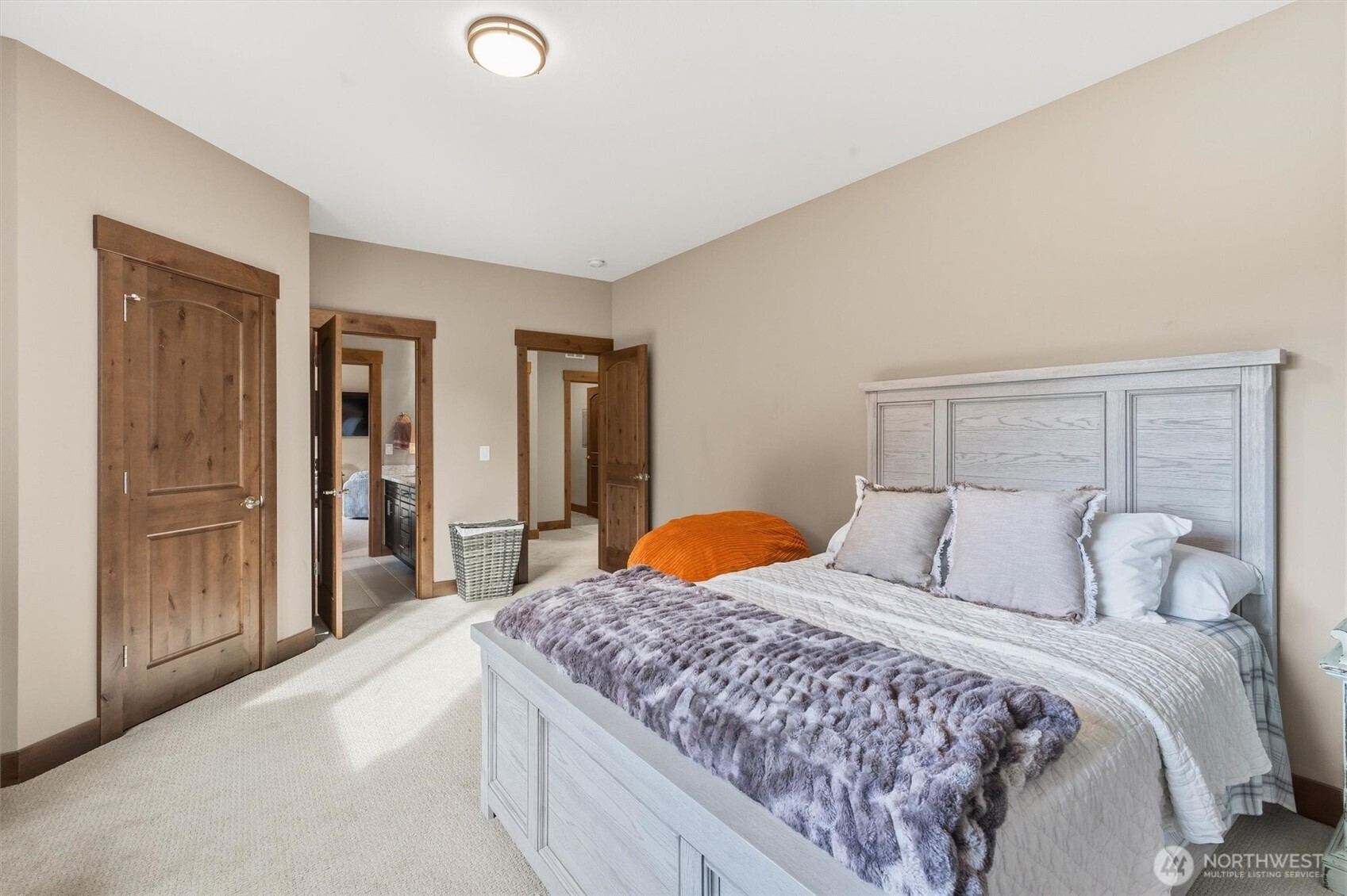 10904 137th Avenue NE