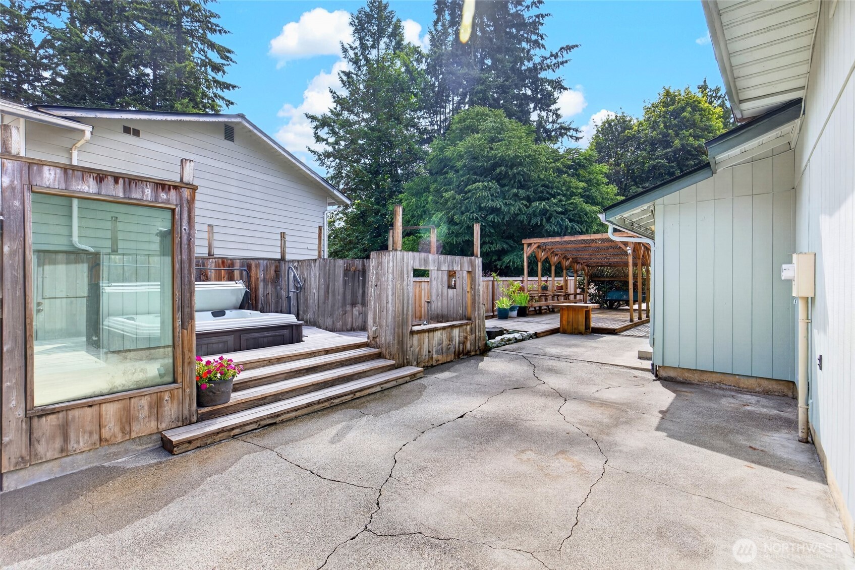 11725 47th Drive NE
