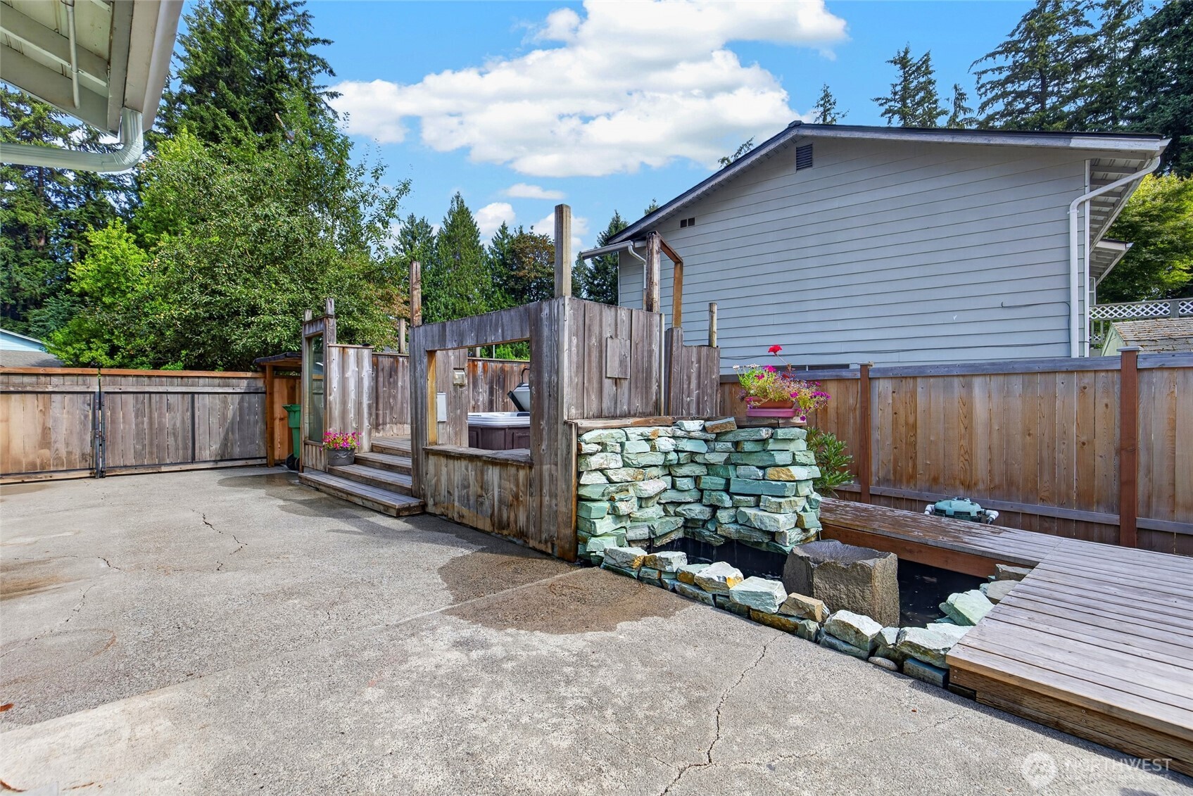 11725 47th Drive NE
